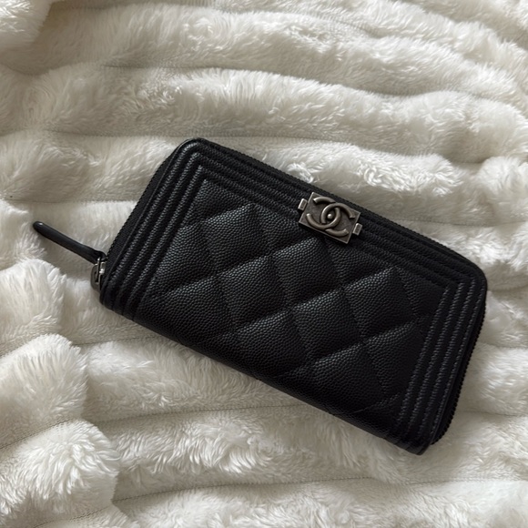 CHANEL Handbags - Chanel Black Caviar Small Boy Zippy Wallet